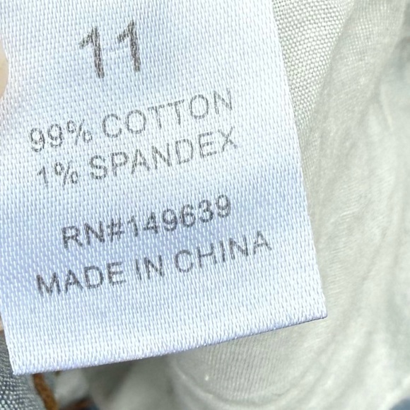 Unique Grunge/Boho High Waisted, loose fitting Jeans with fringe Cargo pockets - Picture 7 of 7